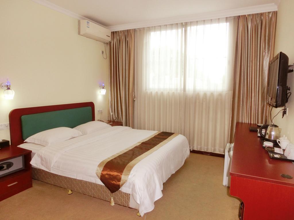 Guangdong Oversea Chinese Hotel 광저우 외부 사진
