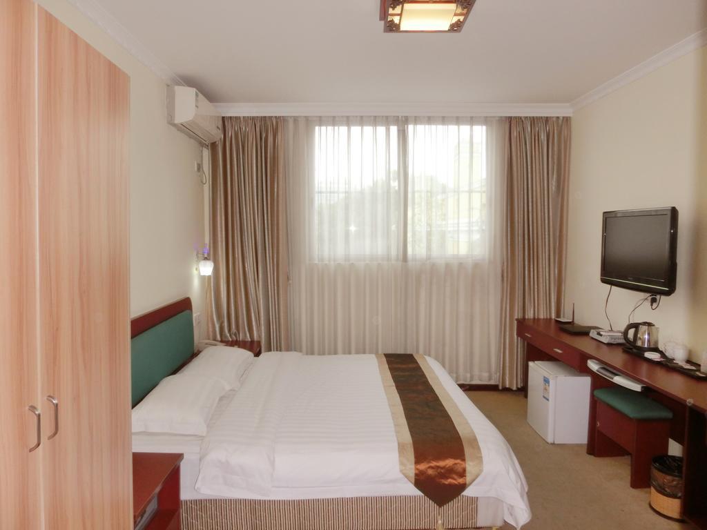 Guangdong Oversea Chinese Hotel 광저우 외부 사진